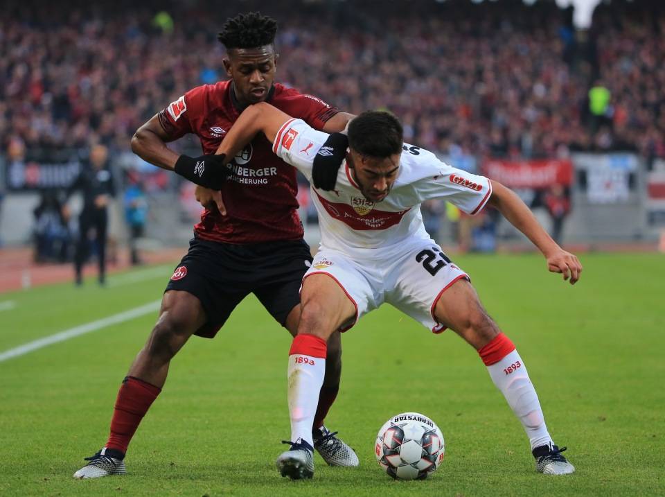 今晚斯图加特调整名单以备CBA常规赛，状态回暖环节打磨，气氛紧张，球探报告显示潜力的简单介绍